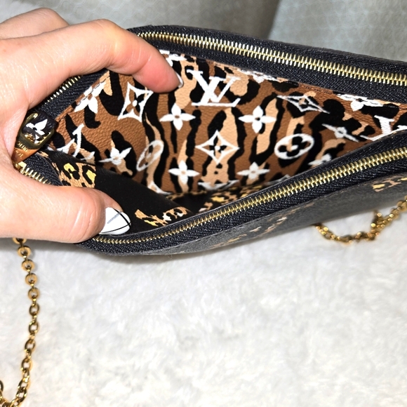 🔥 Louis Vuitton Pochette Double Zip Monogram Giant Jungle LIKE NEW! 🔥 - Picture 5 of 14